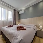 Apartmán Modern With Jacuzzi & Sea Views