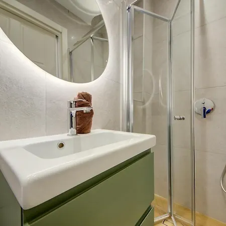 아파트 Modern With Jacuzzi & Sea Views 슬리에마