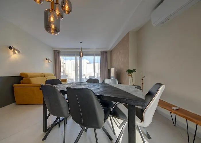 Modern With Jacuzzi & Sea Views Appartement *